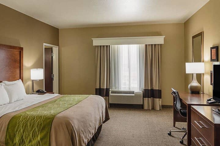 Room 13 of 64
